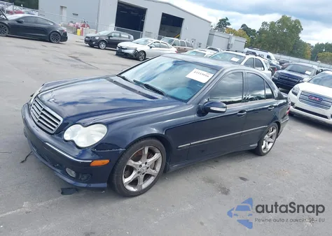2007 Mercedes-Benz C 230 Sport from USA, damaged, VIN WDBRF52H07F921534